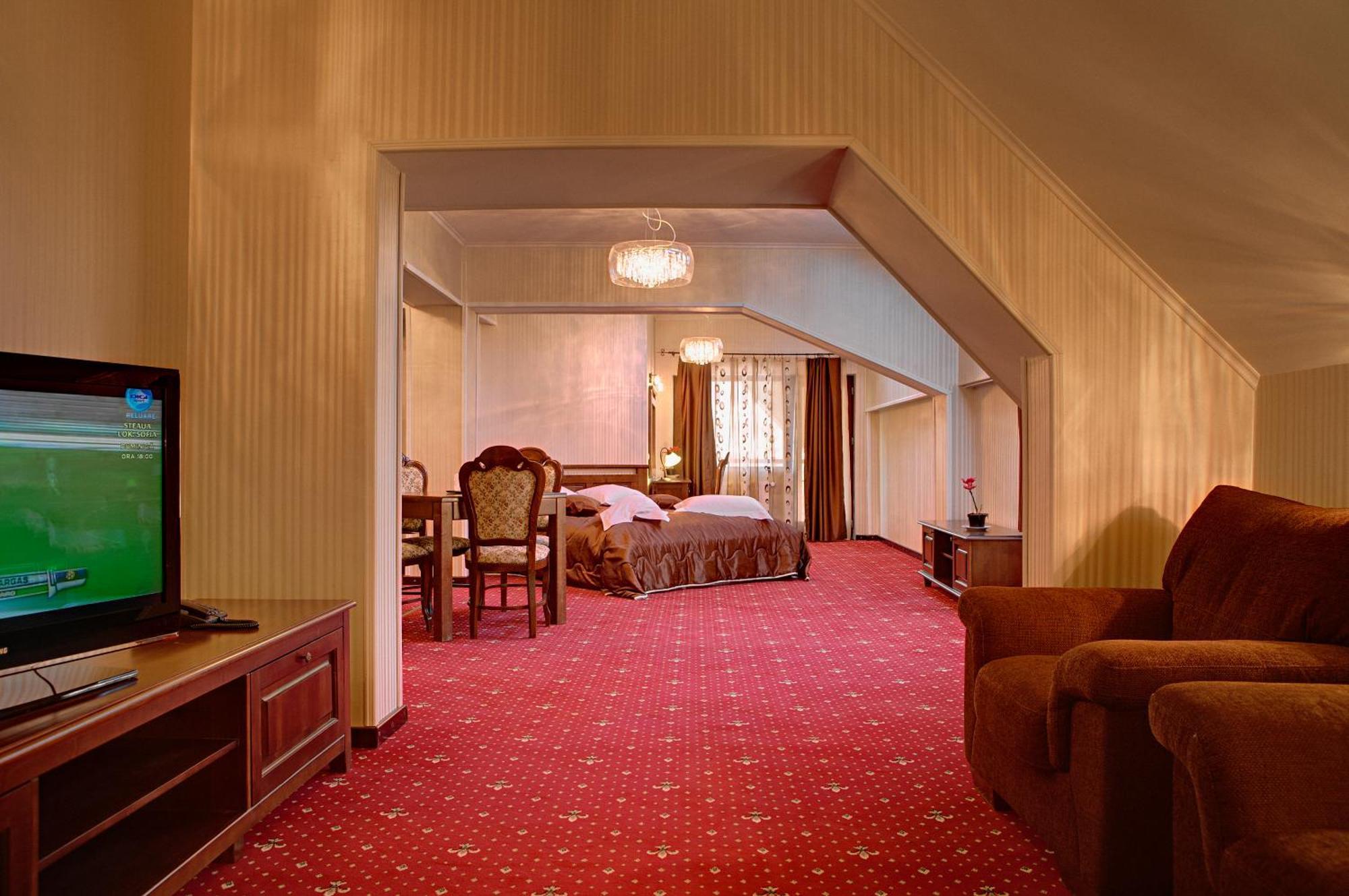 Hotel Bistrita Дурау Номер фото
