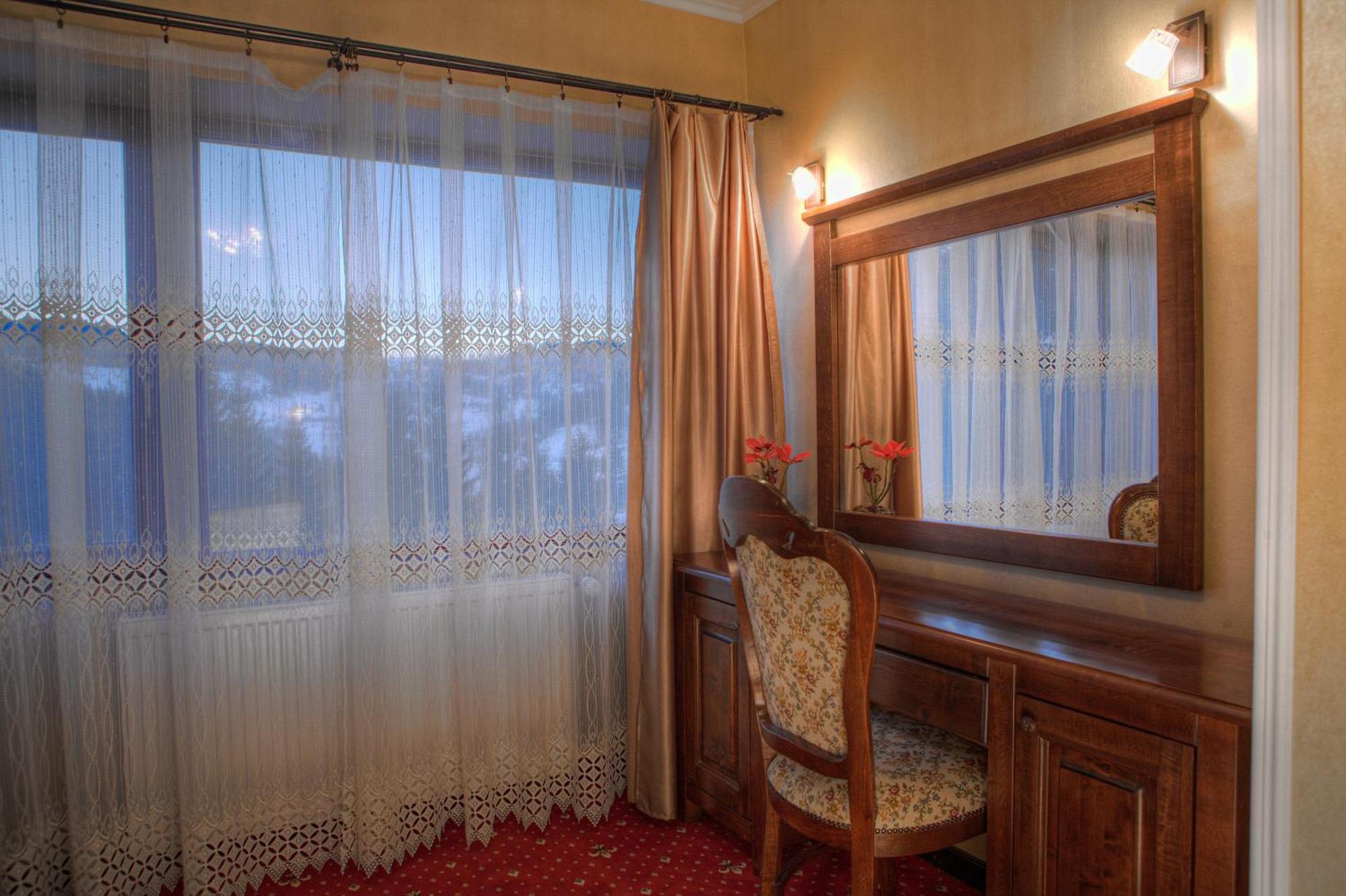 Hotel Bistrita Дурау Номер фото